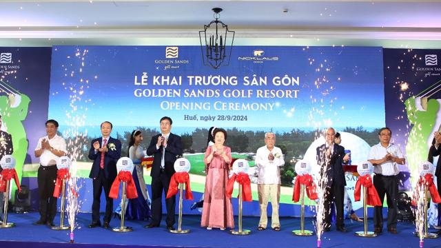 Khai trương sân gôn Golden Sands Golf Resort nơi miền